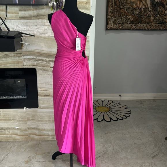 Mango New With Tags Fuchsia Asymmetrical Pleated  One Shoulder Strap Dress.SizeS - Picture 9 of 15